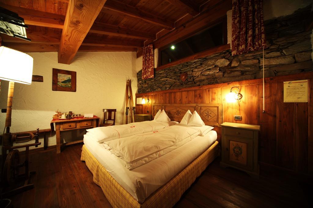 Eco Chalet Maison Dominique Challand-Saint-Anselme Ngoại thất bức ảnh