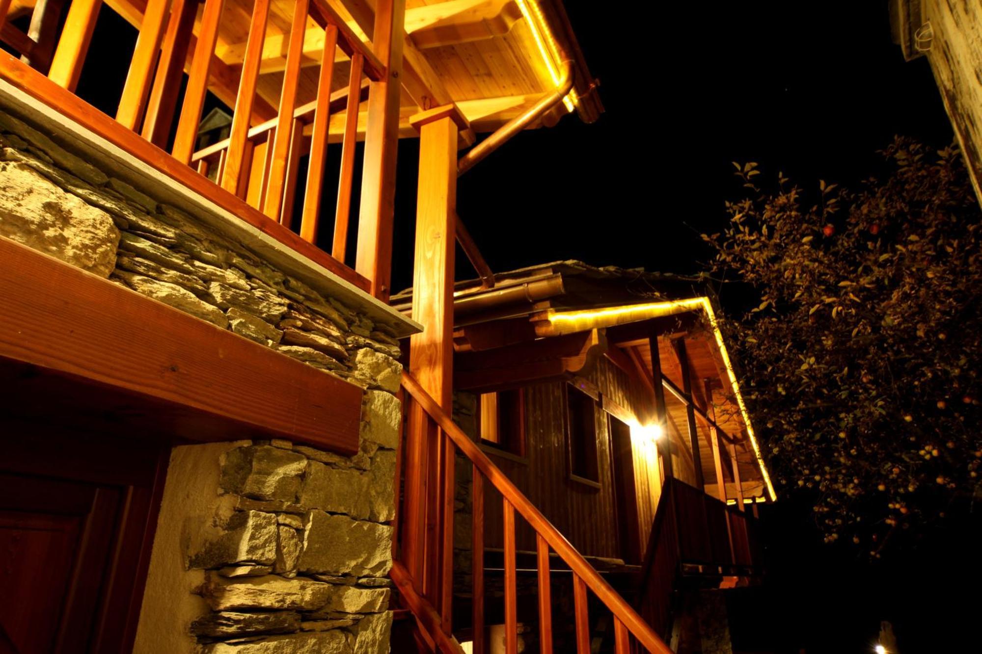 Eco Chalet Maison Dominique Challand-Saint-Anselme Ngoại thất bức ảnh